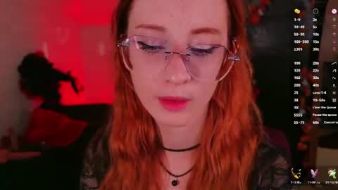 dark_lola_ live room snapshot on Chaturbate