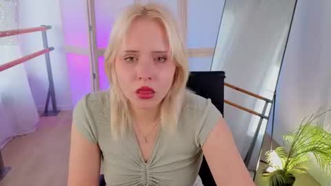 dayicutie captura de la sala en vivo en Chaturbate