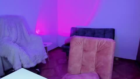 daysi_glow captura da sala ao vivo na Chaturbate