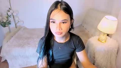 denise_foster live room snapshot on Chaturbate