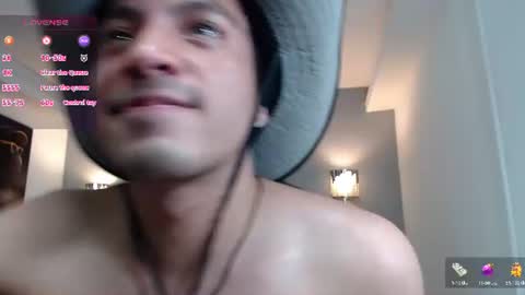 denjie_acker momentopname van live room op Chaturbate