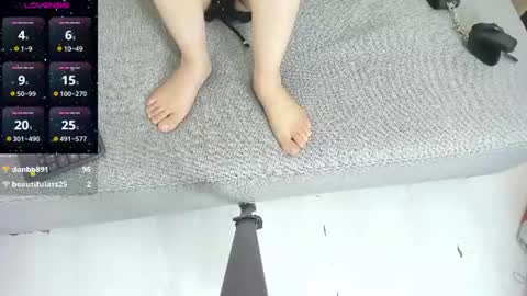 dhany_her_ momentopname van live room op Chaturbate
