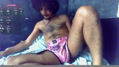 diemond_latinx98 captura de la sala en vivo en Chaturbate