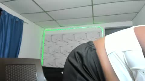 dilay__x momentopname van live room op Chaturbate