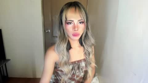 dirty_sluttychelle снимок онлайн-комнаты на Chaturbate
