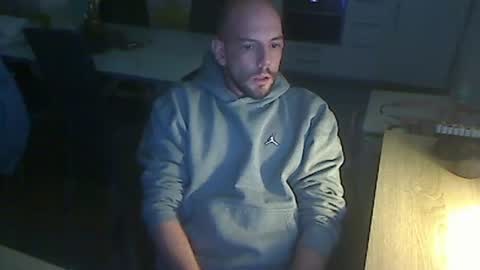 dirtylove25 Momentaufnahme des Live-Raums auf Chaturbate
