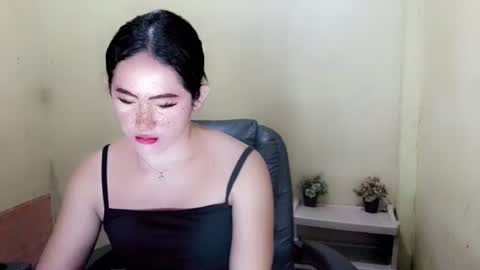 dream_bridexxx снимок онлайн-комнаты на Chaturbate