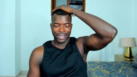 dylantaylor_1 live room snapshot on Chaturbate