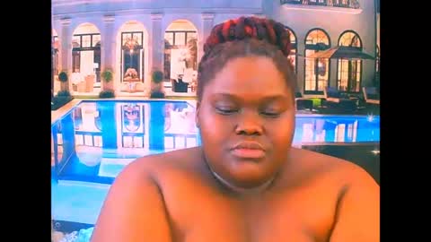 ebonyhotbuns4u2luv momentopname van live room op Chaturbate