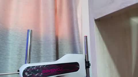 eda_bonne momentopname van live room op Chaturbate