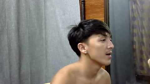 edbert_dats captura de la sala en vivo en Chaturbate