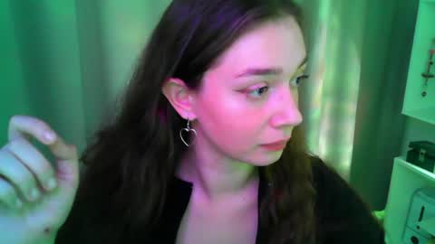 effie_balconii momentopname van live room op Chaturbate