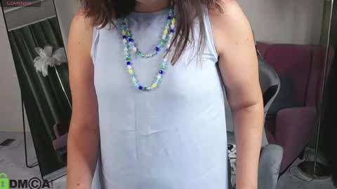 elara_starfall Momentaufnahme des Live-Raums auf Chaturbate