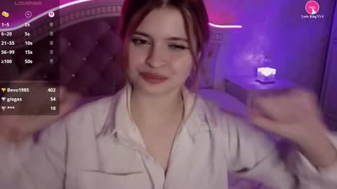 elariscrowe captura de la sala en vivo en Chaturbate