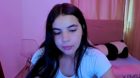 elenna_hotx captura da sala ao vivo na Chaturbate