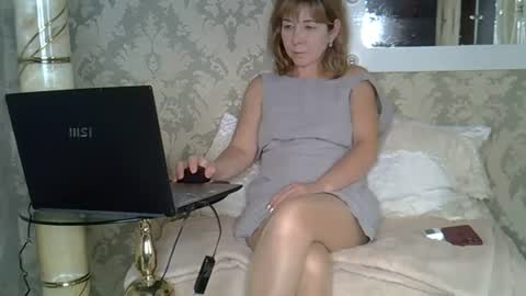 ellajohnsonx Momentaufnahme des Live-Raums auf Chaturbate