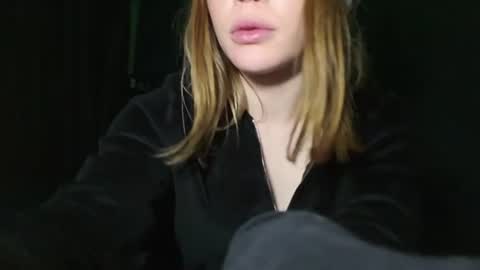 ellenavaldivieso momentopname van live room op Chaturbate