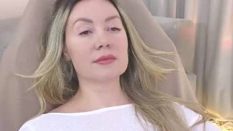 ellesoft1 Momentaufnahme des Live-Raums auf Chaturbate