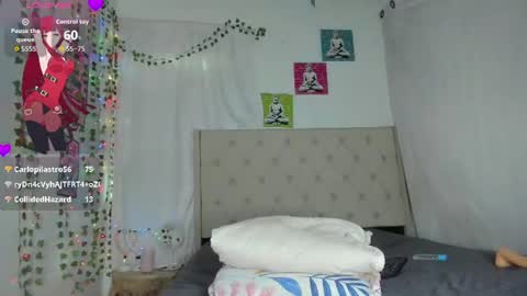 emi_henao live room snapshot on Chaturbate