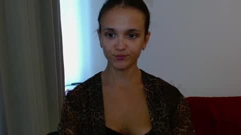 emilly_lust99 Momentaufnahme des Live-Raums auf Chaturbate
