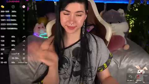 emilycandys live room snapshot on Chaturbate