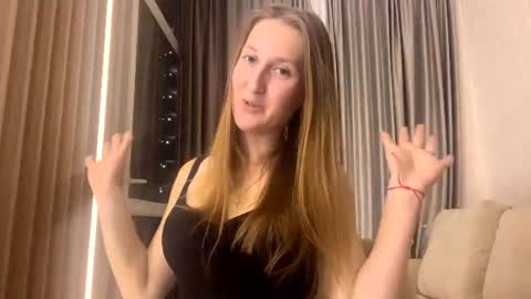 emilystechuchak Momentaufnahme des Live-Raums auf Chaturbate