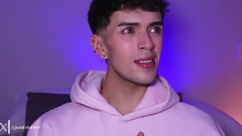 erisleon momentopname van live room op Chaturbate