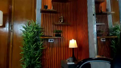 eros_becker_ live room snapshot on Chaturbate