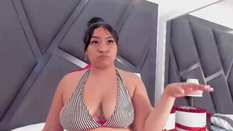 estefanyjordan live room snapshot on Chaturbate