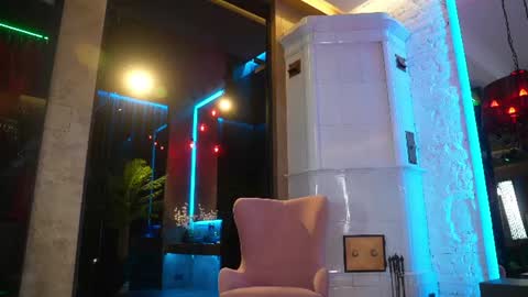 eva_fashionista live room snapshot on Chaturbate