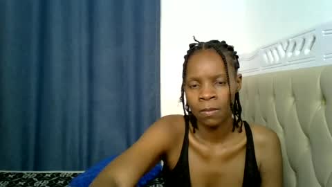 exoticglow09 Momentaufnahme des Live-Raums auf Chaturbate
