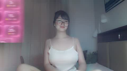 expensive_candyx captura de la sala en vivo en Chaturbate