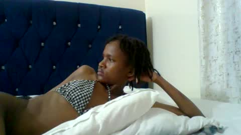 fake_smiley Momentaufnahme des Live-Raums auf Chaturbate