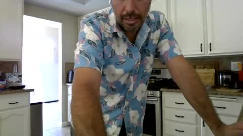 fat_dick_brian live room snapshot on Chaturbate