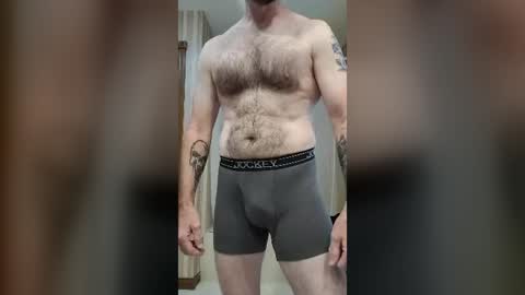 fitshow75 live room snapshot on Chaturbate