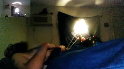 fleshbong369 momentopname van live room op Chaturbate