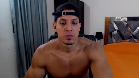 frank_heaven_shore Momentaufnahme des Live-Raums auf Chaturbate
