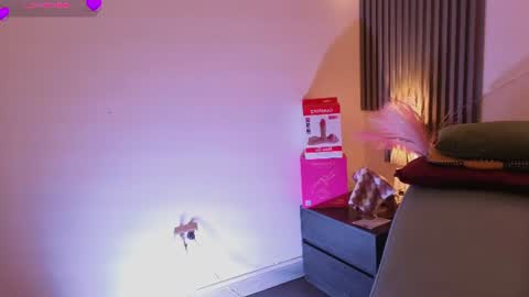 fransheskarossi_ live room snapshot on Chaturbate