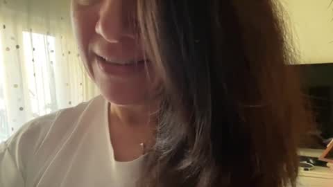 friendship27 live room snapshot on Chaturbate