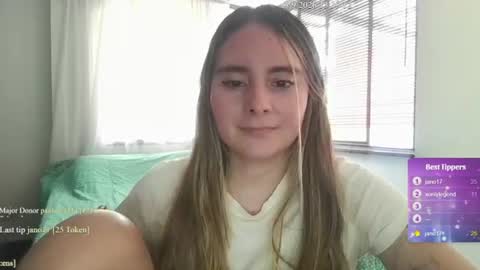 gabriela_miller_2 live room snapshot on Chaturbate