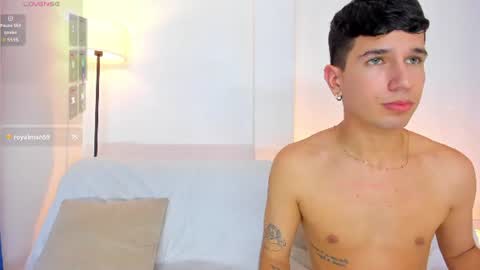 gal_stone_ Momentaufnahme des Live-Raums auf Chaturbate