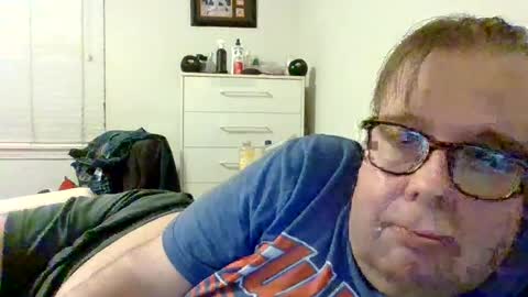 garyg930 live room snapshot on Chaturbate