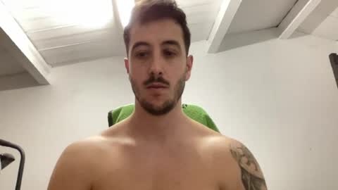 georgebutton87 снимок онлайн-комнаты на Chaturbate
