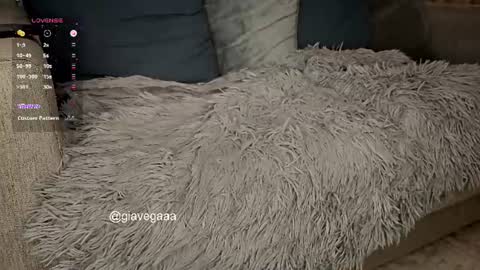 gigifontaine_ live room snapshot on Chaturbate