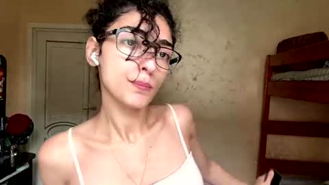 glennisfritsche live room snapshot on Chaturbate