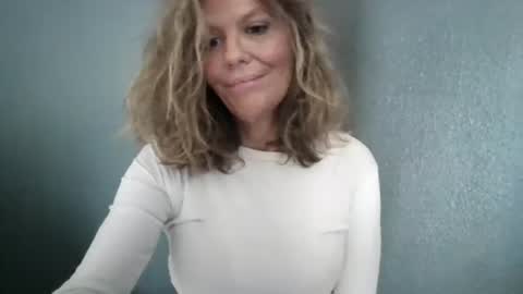 haileys123 Momentaufnahme des Live-Raums auf Chaturbate