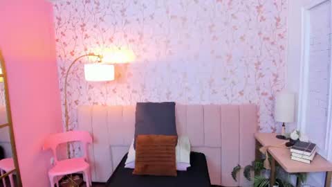 halleylorens live room snapshot on Chaturbate