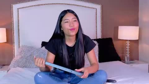hanaluna снимок онлайн-комнаты на Chaturbate