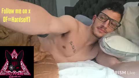 hardselfone live room snapshot on Chaturbate