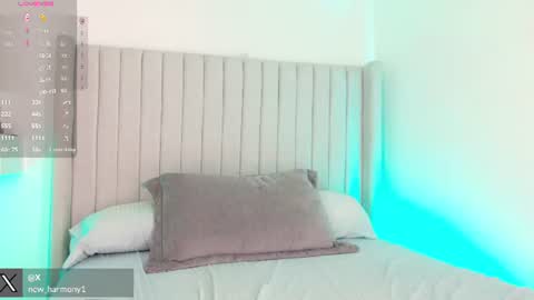 harmonybabe_ снимок онлайн-комнаты на Chaturbate